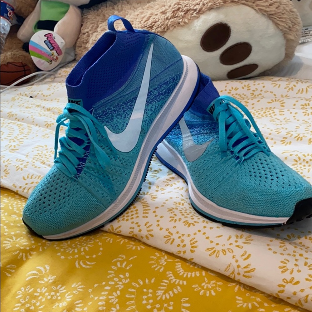 Brand new!! Nike zoom!!